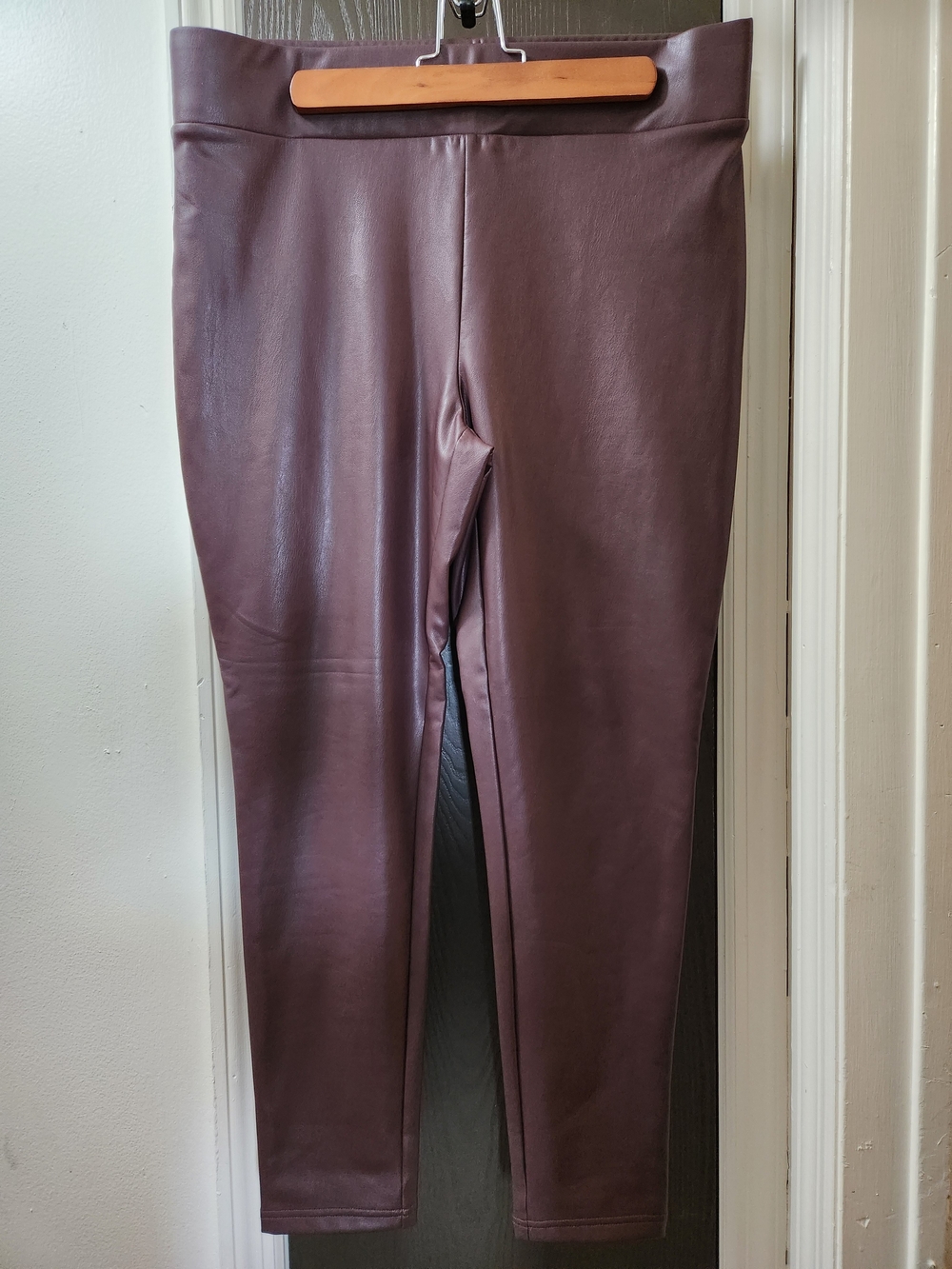 LOFT Outlet Burgundy Faux Leather Leggings
